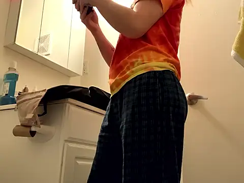 Snapshot of Intothewoodswego chatting on January 17, 2026, 2:31 pm Intothewoodswego online show from January 17, 2026, 2:31 pm