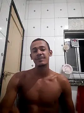 Magrinhodelicia011 online show from May 5, 2026, 10:35 pm