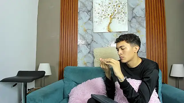 Snapshot of AVENGER_BOYS2026 chatting on March 12, 2026, 7:40 pm AVENGER BOYS2026 online show from March 12, 2026, 7:40 pm