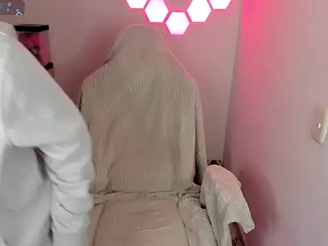 emillyaqua online show from January 8, 2026, 9:10 pm