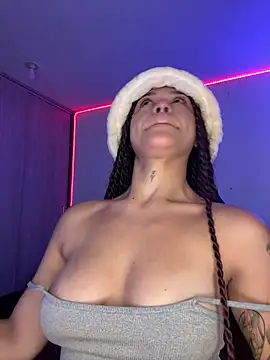 Snapshot of crystal_dlun chatting on March 16, 2026, 3:15 pm crystal dlun online show from March 16, 2026, 3:15 pm