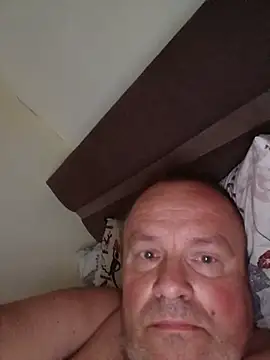 Snapshot of kanos71 chatting on August 7, 2026, 12:33 pm kanos71 online show from August 7, 2026, 12:33 pm