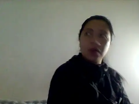 Snapshot of Mapisloop chatting on February 12, 2026, 10:53 pm Mapisloop online show from February 12, 2026, 10:53 pm