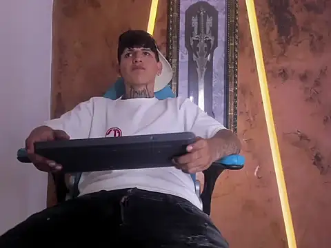 Sam 33 sexy 27 online show from January 10, 2026, 3:29 pm