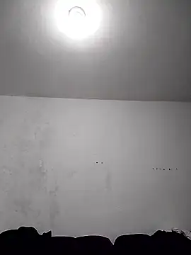 Snapshot of Almeida_Sfd chatting on January 6, 2026, 3:27 pm Almeida Sfd online show from January 6, 2026, 3:27 pm