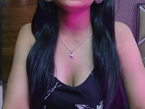 Snapshot of sweet_riyaaa chatting on May 30, 2026, 5:25 am sweet riyaaa online show from May 30, 2026, 5:25 am