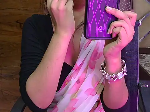 sweet riyaaa online show from April 22, 2026, 3:57 am