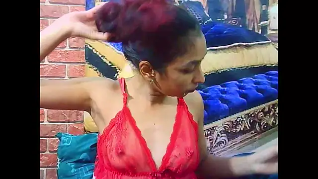 Snapshot of IndianSexyButt chatting on June 17, 2026, 5:18 am IndianSexyButt online show from June 17, 2026, 5:18 am
