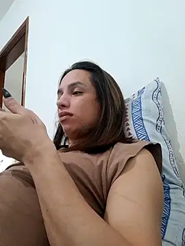 Snapshot of ofjuliaa chatting on July 9, 2026, 11:42 am ofjuliaa online show from July 9, 2026, 11:42 am