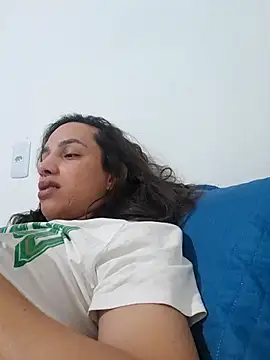 Snapshot of ofjuliaa chatting on July 21, 2026, 3:41 am ofjuliaa online show from July 21, 2026, 3:41 am