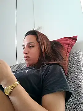 Snapshot of ofjuliaa chatting on June 2, 2026, 3:01 pm ofjuliaa online show from June 2, 2026, 3:01 pm