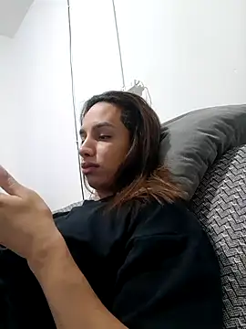 Snapshot of ofjuliaa chatting on July 16, 2026, 11:51 am ofjuliaa online show from July 16, 2026, 11:51 am