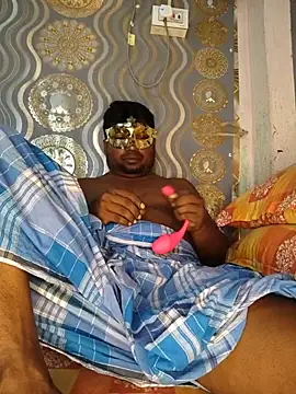 Snapshot of Exotic-criti chatting on July 21, 2026, 5:25 pm Exotic-criti online show from July 21, 2026, 5:25 pm