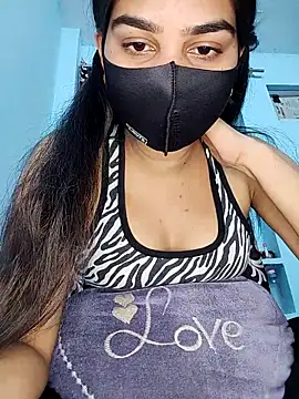 babydoll7172 online show from February 26, 2026, 7:03 pm