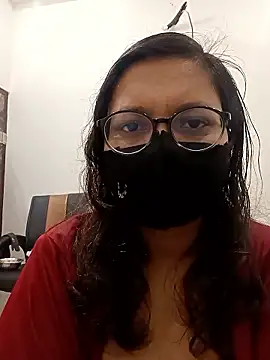 piryasharma005 online show from January 10, 2026, 10:54 am