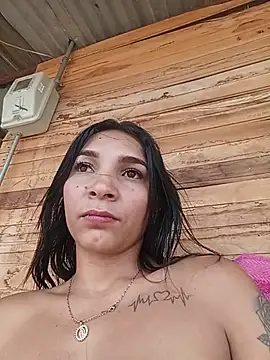 Snapshot of chikivivi- chatting on July 9, 2026, 1:43 pm chikivivi- online show from July 9, 2026, 1:43 pm