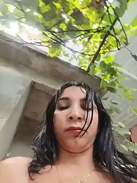 Snapshot of chikivivi- chatting on July 16, 2026, 12:24 pm chikivivi- online show from July 16, 2026, 12:24 pm