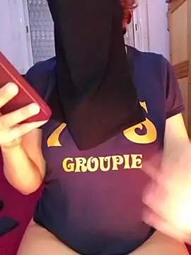 Snapshot of Rranocha chatting on February 18, 2026, 5:16 am Rranocha online show from February 18, 2026, 5:16 am