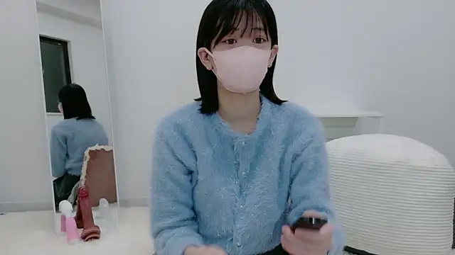 yuruchan  online show from March 6, 2026, 2:23 pm