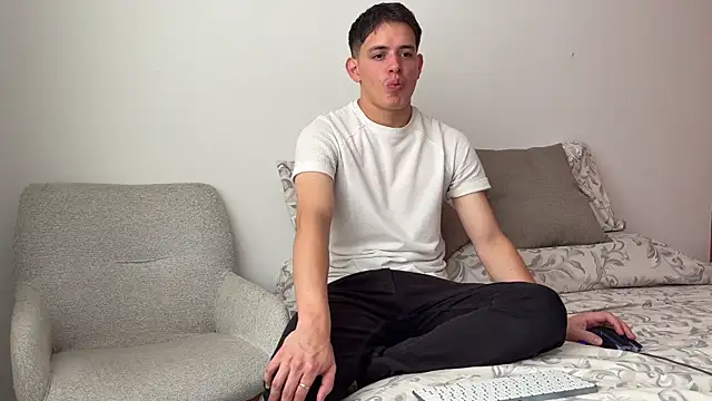 Enzho liam online show from July 2, 2026, 3:29 pm