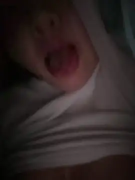 Snapshot of Lol-222 chatting on February 9, 2026, 6:28 pm Lol-222 online show from February 9, 2026, 6:28 pm