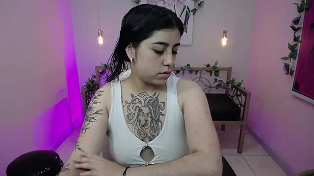 Adri gomez x online show from June 30, 2026, 1:22 pm