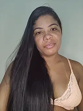 Snapshot of Indiafogosa23 chatting on April 17, 2026, 10:29 am Indiafogosa23 online show from April 17, 2026, 10:29 am