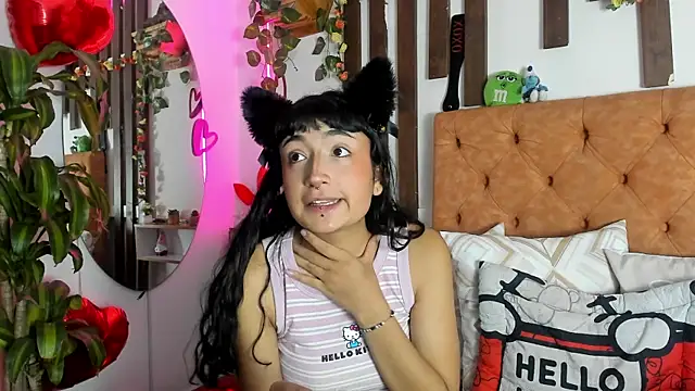 Snapshot of MeowMota_ chatting on March 4, 2026, 7:10 pm MeowMota online show from March 4, 2026, 7:10 pm