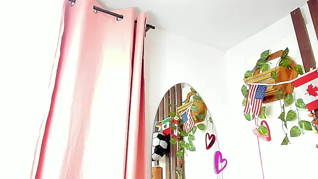 Snapshot of MeowMota_ chatting on July 17, 2026, 6:49 pm MeowMota online show from July 17, 2026, 6:49 pm
