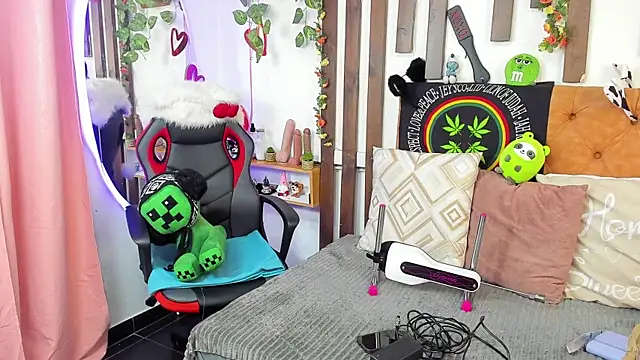 Snapshot of MeowMota_ chatting on July 26, 2026, 4:25 pm MeowMota online show from July 26, 2026, 4:25 pm