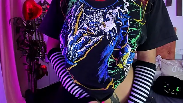 Snapshot of MeowMota_ chatting on March 3, 2026, 6:15 pm MeowMota online show from March 3, 2026, 6:15 pm