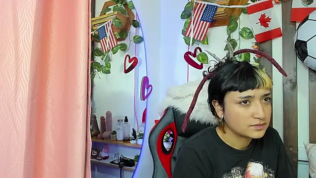 Snapshot of MeowMota_ chatting on July 12, 2026, 4:52 pm MeowMota online show from July 12, 2026, 4:52 pm