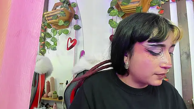 Snapshot of MeowMota_ chatting on June 6, 2026, 7:08 pm MeowMota online show from June 6, 2026, 7:08 pm