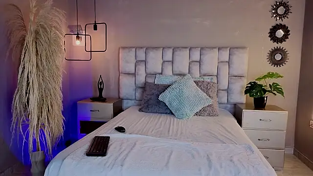 Snapshot of _liiss chatting on March 4, 2026, 11:07 am liiss online show from March 4, 2026, 11:07 am