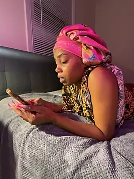 Snapshot of oshun6360 chatting on February 28, 2026, 11:59 pm oshun6360 online show from February 28, 2026, 11:59 pm