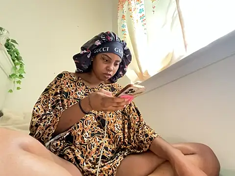 oshun6360 online show from August 2, 2026, 9:12 pm