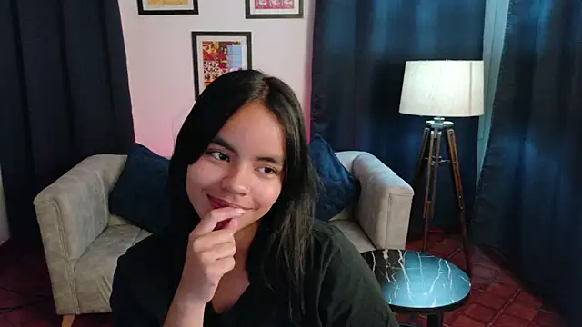 SofiaMante  online show from May 15, 2026, 12:41 am