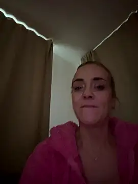 missconly online show from January 8, 2026, 12:22 pm