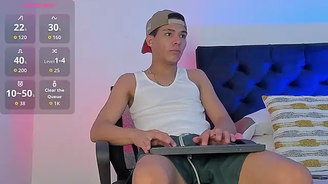 Snapshot of Marcus_Moreno chatting on February 18, 2026, 10:39 pm Marcus Moreno online show from February 18, 2026, 10:39 pm