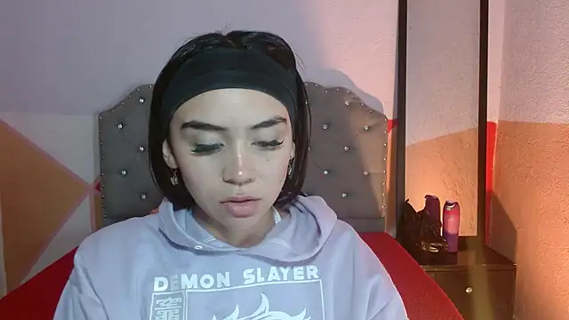 Snapshot of sofiaspring chatting on July 4, 2026, 3:05 pm sofiaspring online show from July 4, 2026, 3:05 pm