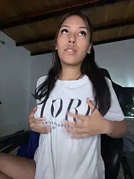 Snapshot of Kitty20205 chatting on March 13, 2026, 3:11 am Kitty20205 online show from March 13, 2026, 3:11 am