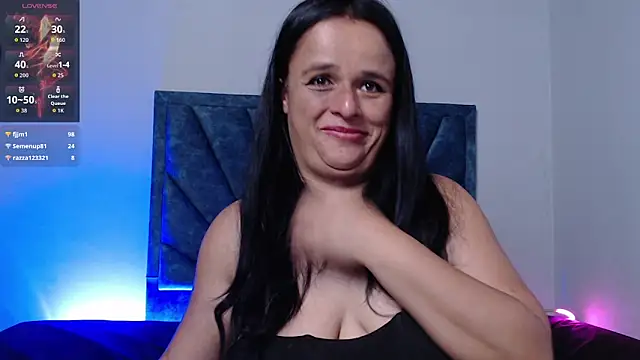 Snapshot of AliciaReby chatting on June 11, 2026, 2:53 am AliciaReby online show from June 11, 2026, 2:53 am