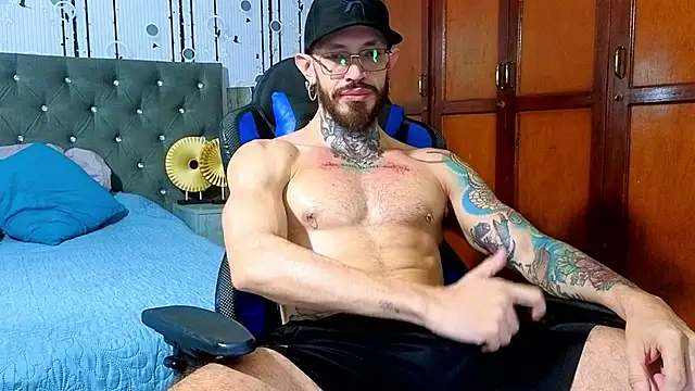 Snapshot of Simon_Rz chatting on June 6, 2026, 12:21 pm Simon Rz online show from June 6, 2026, 12:21 pm