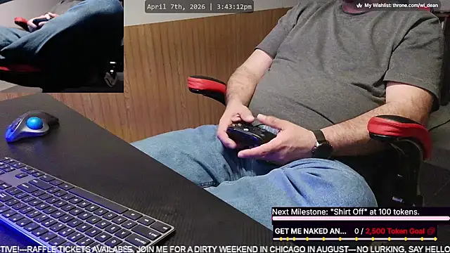 Snapshot of DeanonCam chatting on April 7, 2026, 8:43 pm DeanonCam online show from April 7, 2026, 8:43 pm
