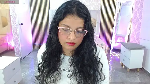 TATTI TAY online show from March 16, 2026, 7:27 pm