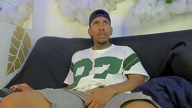 ThiagoBerry online show from March 9, 2026, 1:03 pm