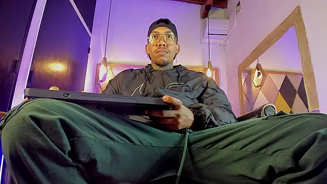 Snapshot of ThiagoBerry chatting on March 5, 2026, 12:13 pm ThiagoBerry online show from March 5, 2026, 12:13 pm