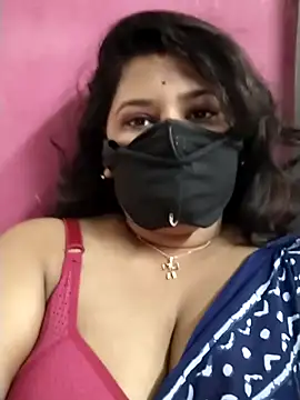 pinkisaha75 online show from April 26, 2026, 1:03 am