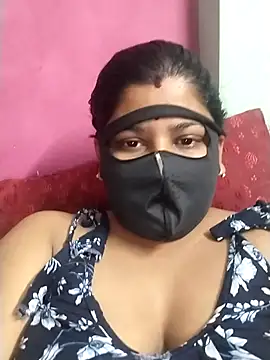 pinkisaha75 online show from February 4, 2026, 12:33 pm