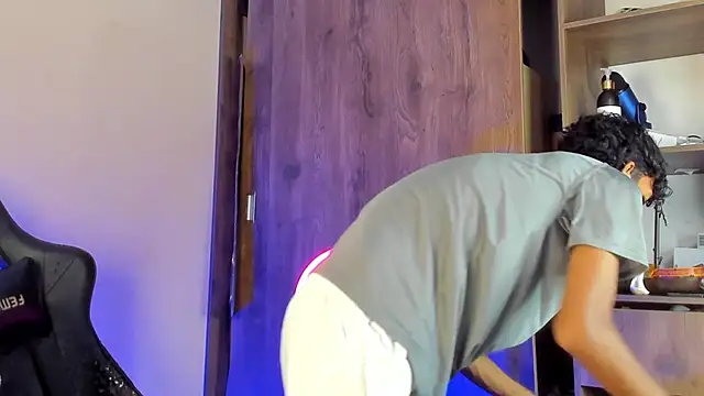 neitan miller  online show from March 18, 2026, 4:08 pm